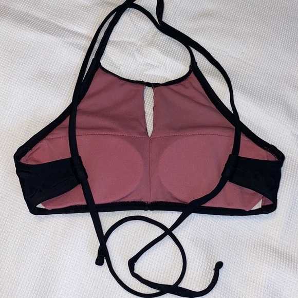 Xhilaration halter woman’s swim top black size XS - Picture 3 of 9